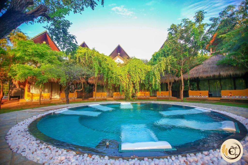 Aswadduma Hotel Дамбулла Экстерьер фото