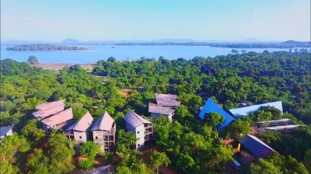 Aswadduma Hotel Дамбулла Экстерьер фото