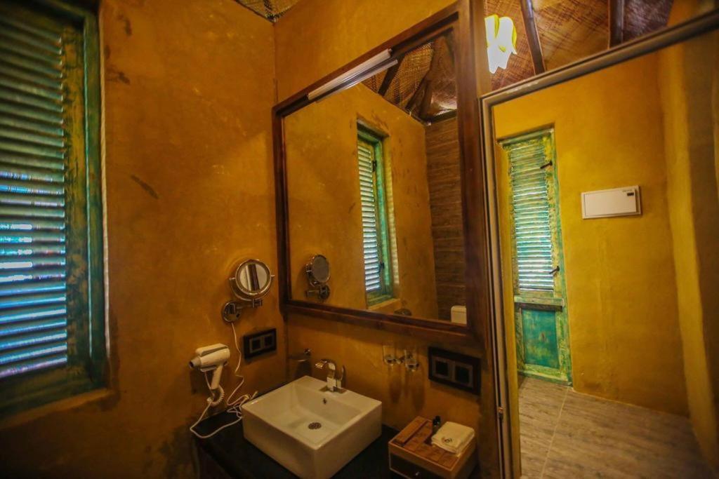Aswadduma Hotel Дамбулла Экстерьер фото