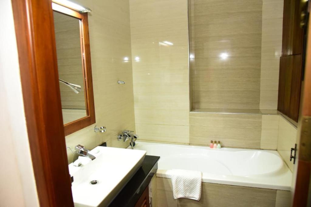 Aswadduma Hotel Дамбулла Экстерьер фото
