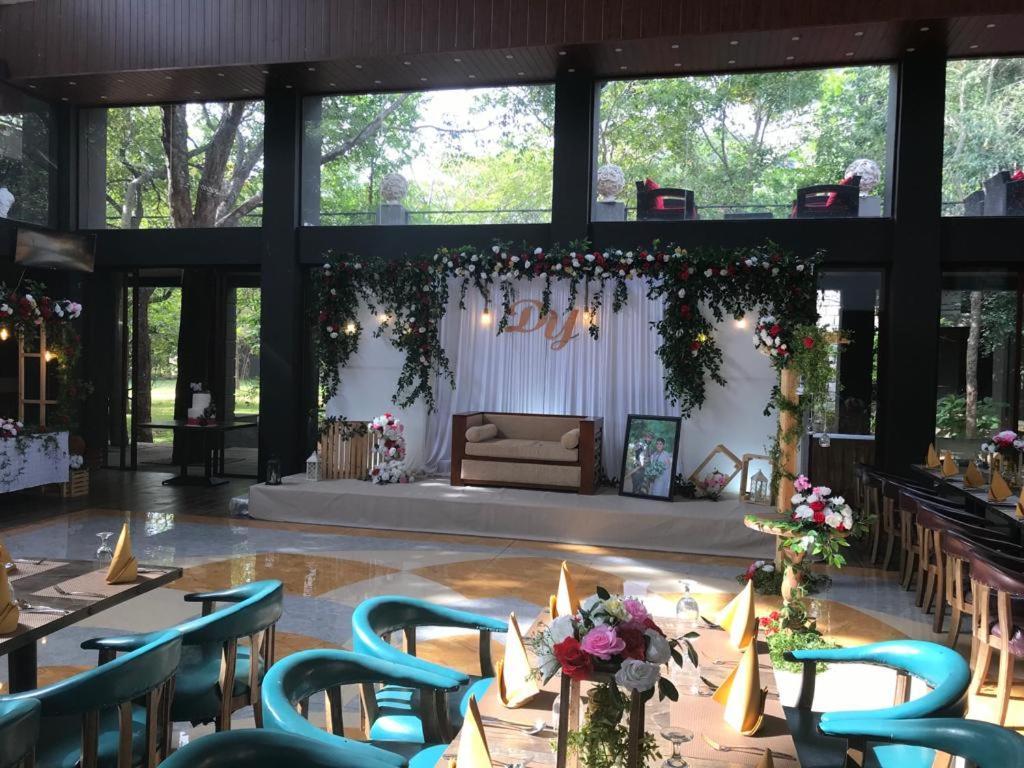Aswadduma Hotel Дамбулла Экстерьер фото